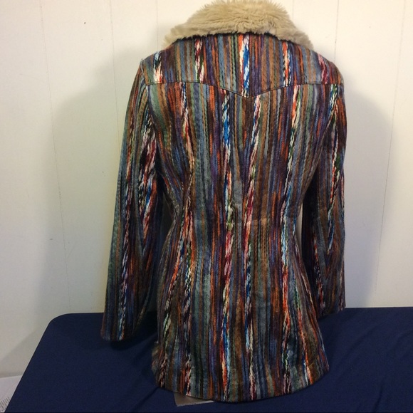 Women’s MinkPink jacket with faux fur collar. Womens size small - Picture 4 of 12